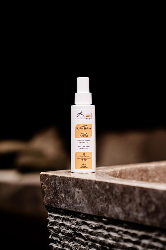 Confezione frontale di Bava pura Spray corpo 82% Bava di lumaca