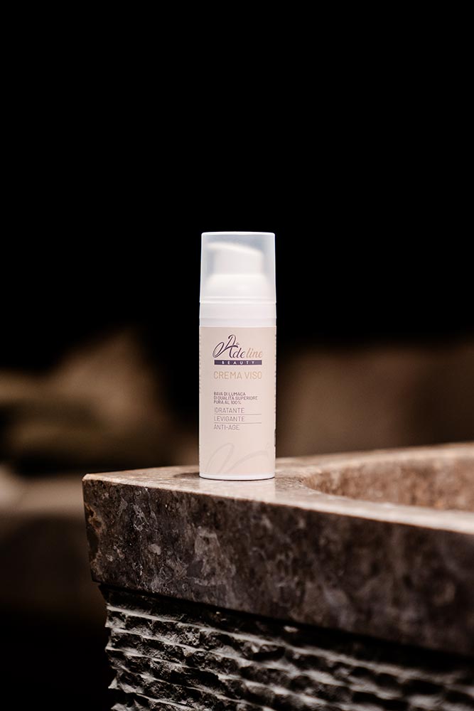 CREMA VISO   50 ml con il 65% di PURISSIMA BAVA DI LUMACA