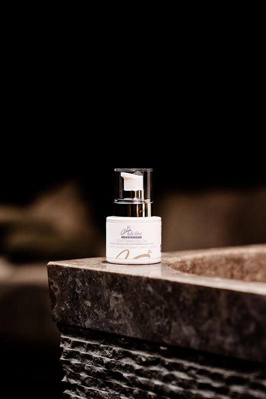 CONTORNO OCCHI  E LABBRA 15 ml